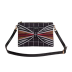 Carrie clutch in Black
