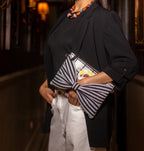 Carrie clutch in Stripes